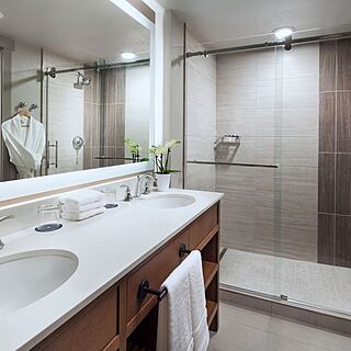 Sheraton Steamboat Resort Villas — Sample Bathroom