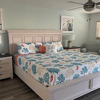 Sandpiper Beach Club &mdash; Sample Bedroom