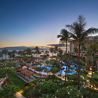 Marriott's Maui Ocean Club - Molokai, Maui & Lanai Towers — Sample Unit View of Beach and Pool