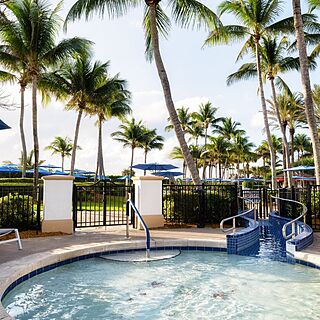 Marriott's Ocean Pointe — Kid's Pool With Seating