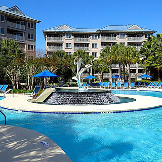 Marriott's Grande Ocean — Pool With Umbrellas and Loungers