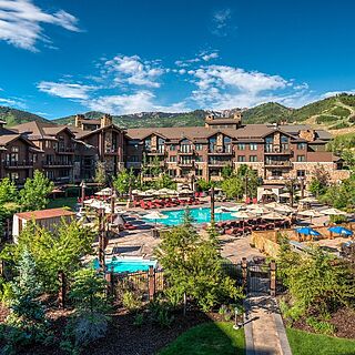 Marriott's MountainSide at Park City — Grounds in Summer