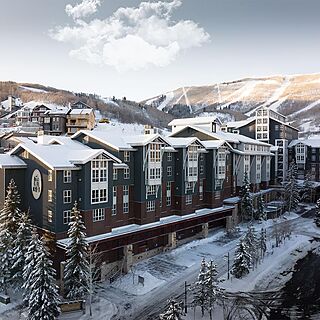 Marriott's MountainSide at Park City — Resort Grounds With Mountain View