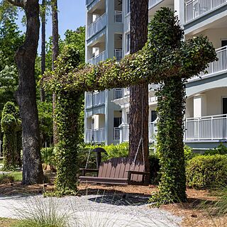Marriott's SurfWatch &mdash; Garden Swing