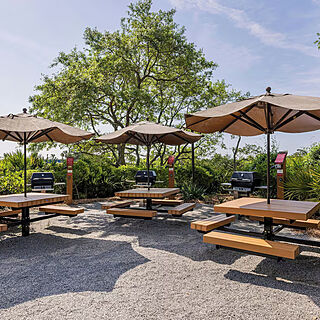Marriott's SurfWatch — Shaded Grilling and Picnic Area