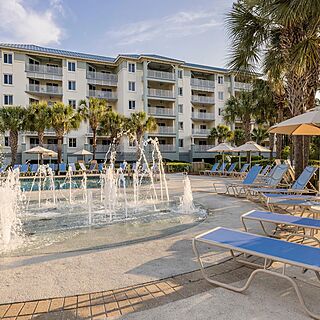 Marriott's SurfWatch &mdash; Kid's Splash Pad With Seating and Umbrellas