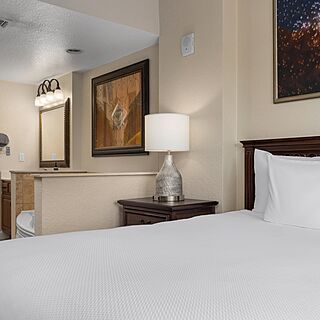 Club Wyndham Bonnet Creek Resort — Sample Bedroom