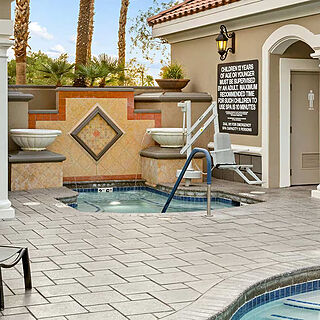 Club Wyndham Grand Desert — Accessible Hot Tub