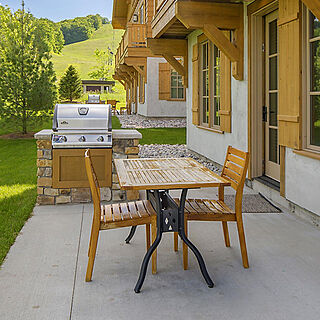 Mountain Run at Boyne Mountain — Sample Patio