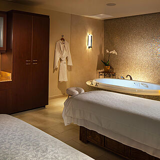 The Westin Kaanapali Ocean Resort Villas — Spa Helani Treatment Room With Tub