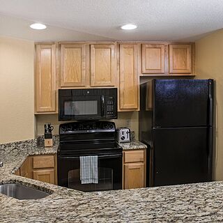 WorldMark Palm Aire — Sample Kitchen