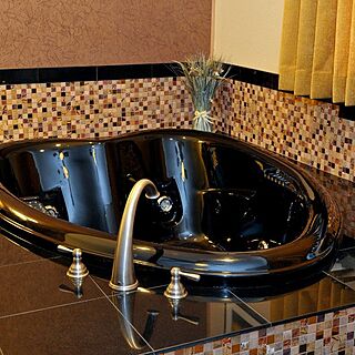 Americana Village — Sample Bathtub