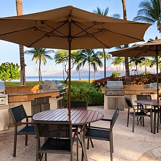 The Westin Kaanapali Ocean Resort Villas North — Grilling and Picnic Area With Ocean View