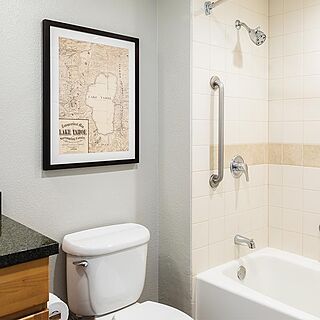 Marriott's Timber Lodge Tahoe — Sample Bathroom