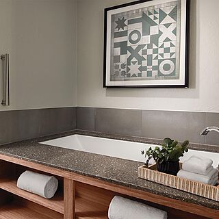 Marriott's Summit Watch — Sample Bathroom With Tub