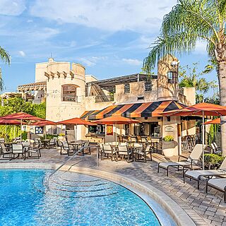 Marriott's Grande Vista &mdash; Poolside Bar and Grill