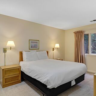 master bedroom - queen