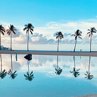 Lagoon Tower by Hilton Grand Vacations — Lagoon Near Beach