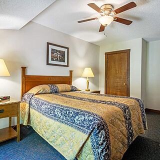 Massanutten's Mountainside Villas — Sample Bedroom