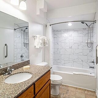 Massanutten's Mountainside Villas — Sample Bathroom