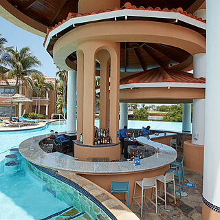 Divi Village Golf and Beach Resort — Swim-Up Bar