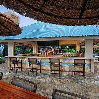 Marriott's Maui Ocean Club - Molokai, Maui & Lanai Towers — Pool Bar