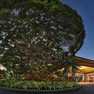 Marriott's Maui Ocean Club - Molokai, Maui & Lanai Towers — Resort Entrance