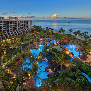 Marriott's Maui Ocean Club - Molokai, Maui & Lanai Towers — Sample Unit View of Beach and Pool