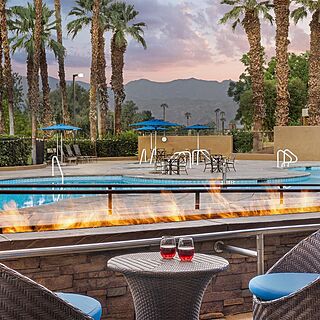 Marriott's Desert Springs Villas &mdash; Poolside Firepit Area