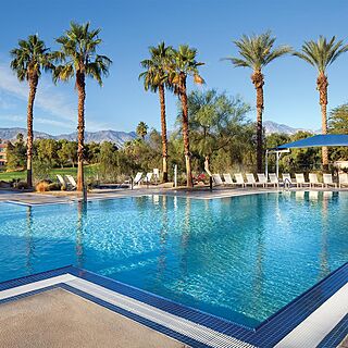 Marriott's Shadow Ridge - The Villages &mdash; Pool With Loungers and Umbrellas