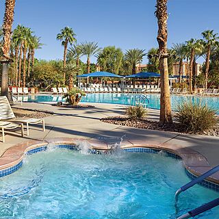 Marriott's Shadow Ridge - The Villages — Hot Tub With Loungers