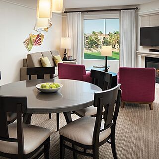 Marriott's Shadow Ridge II - The Enclaves &mdash; Sample Dining and Living Area