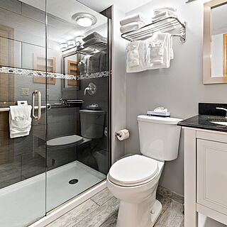 The Christie Lodge — Sample Bathroom