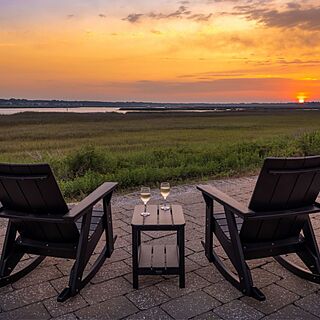 Marriott's Harbour Point and Sunset Pointe at Shelter Cove — Waterfront Patio