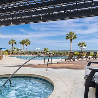 Marriott's Harbour Point and Sunset Pointe at Shelter Cove — Shaded Hot Tub