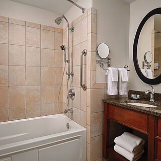 Sheraton Desert Oasis — Sample Bathroom