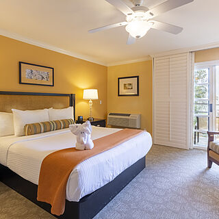Carlsbad Inn Beach Resort — Sample Bedroom