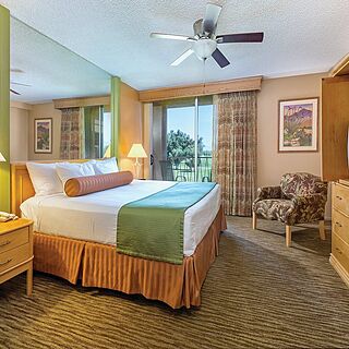WorldMark Palm Springs - Plaza Resort and Spa — Sample Bedroom