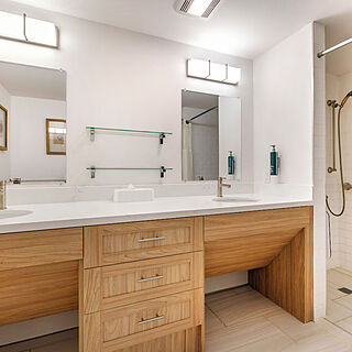 Riviera Beach & Shores, a Hilton Vacation Club — Sample Bathroom