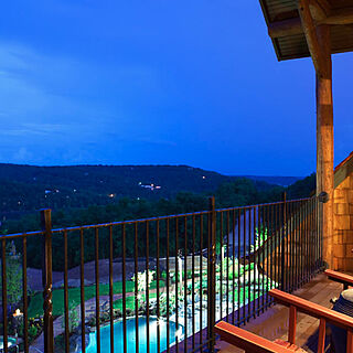 Big Cedar Wilderness Club &mdash; Sample balcony