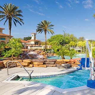 Holiday Inn Club Vacations at Orange Lake Resort - West Village — Outdoor Swimming Pool