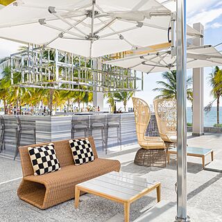 Hotel Mousai Cancun — Pool Bar