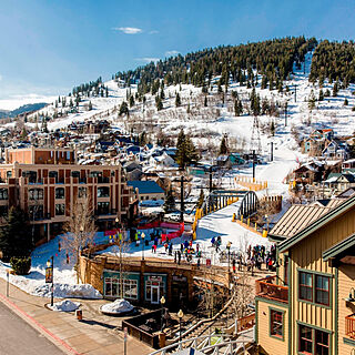Town Lift