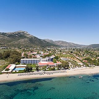 Golden Coast Hotel & Resort — Aerial Exterior
