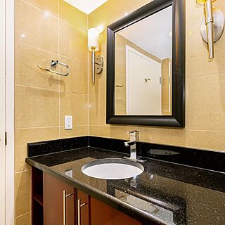Divi Village Golf and Beach Resort — Sample 3-bedroom golf suite bathroom