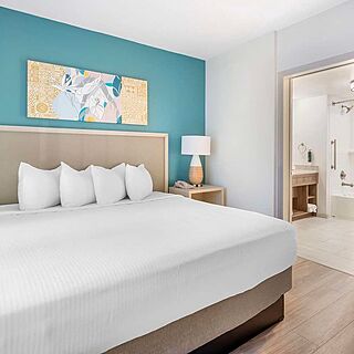 Aqua Sol, a Hilton Vacation Club — Sample bedroom