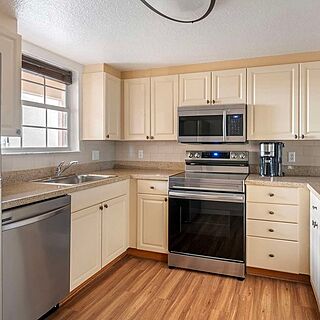 Aqua Sol, a Hilton Vacation Club — Sample kitchen