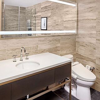Hilton Club, The Central at 5th New York — Sample bathroom