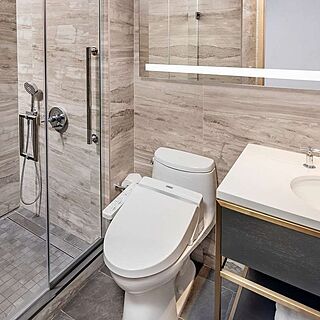 Hilton Club, The Central at 5th New York — Sample bathroom