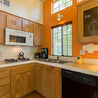 RiverPointe at Napa Valley — Sample kitchen